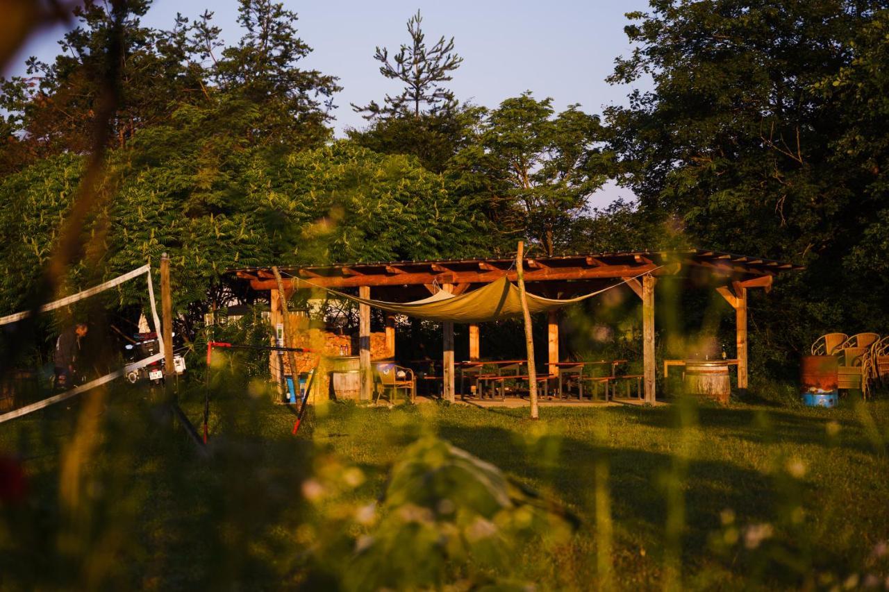 Camping @ Nogometni Golf Ljubljana Otel Dış mekan fotoğraf